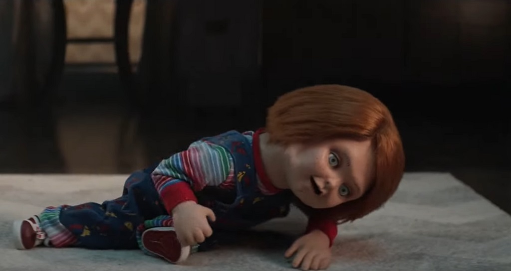 Chucky no primeiro episódio da sua série, exibida pelo SyFy - legadoplus