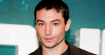 EITA! Problemas de Ezra Miller podem levar filme famoso ao cancelamento
