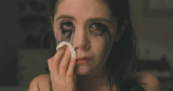 Qual é a doença de Esther em A Órfã?