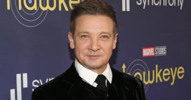 Jeremy Renner, o Gavião Arqueiro, recebe alta hospitalar!