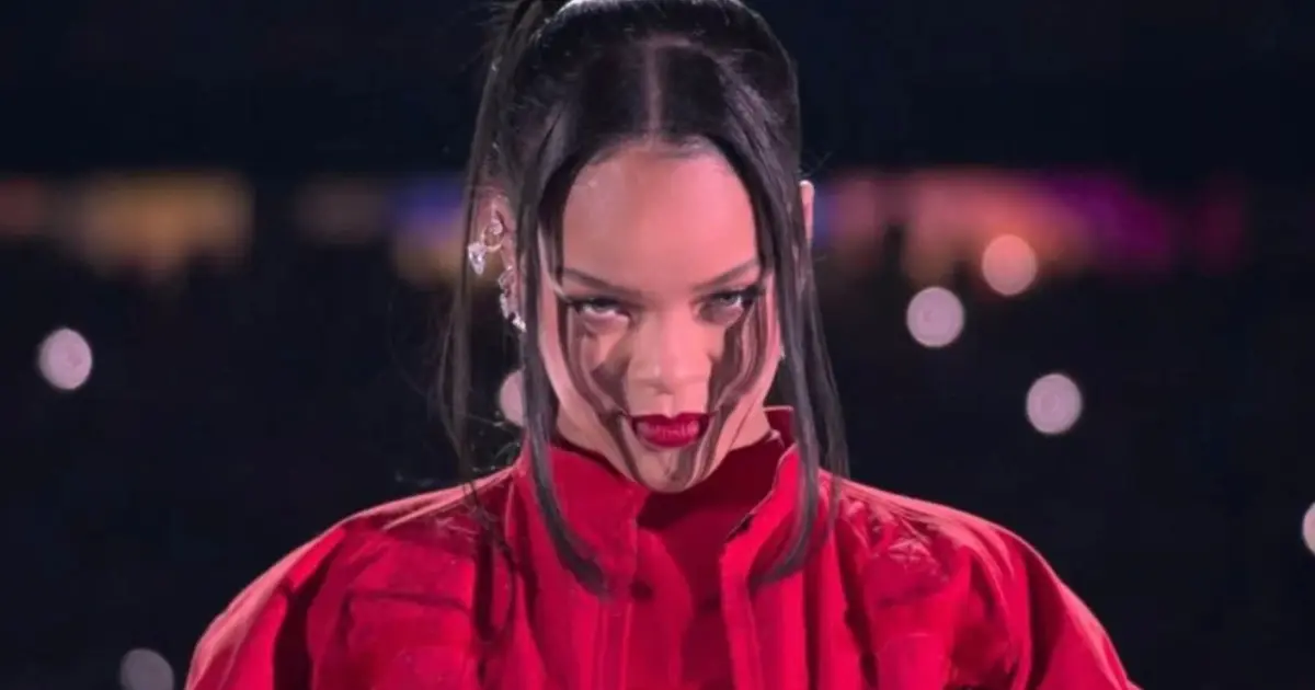 Funk tocado por Rihanna no Super Bowl é hit de brasileiro - legadoplus
